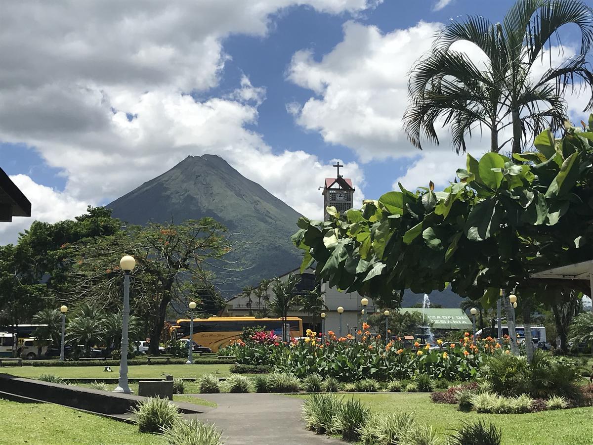 Equipados Rya Del Volcan Apartment La Fortuna